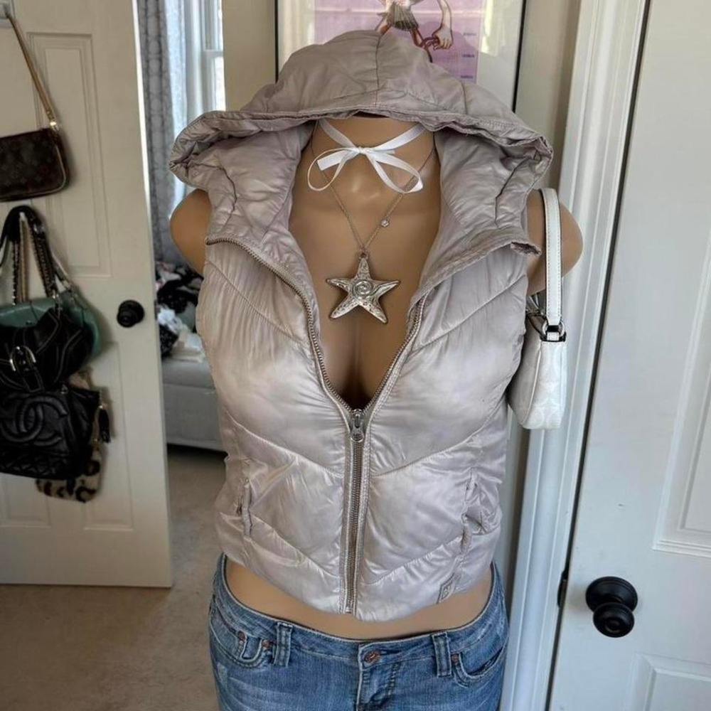 Y2K 2000s minimalist gap tan puffer hooded vest